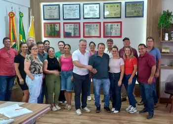 PREFEITURA: Presidente do Legislativo assume como prefeito em exercício