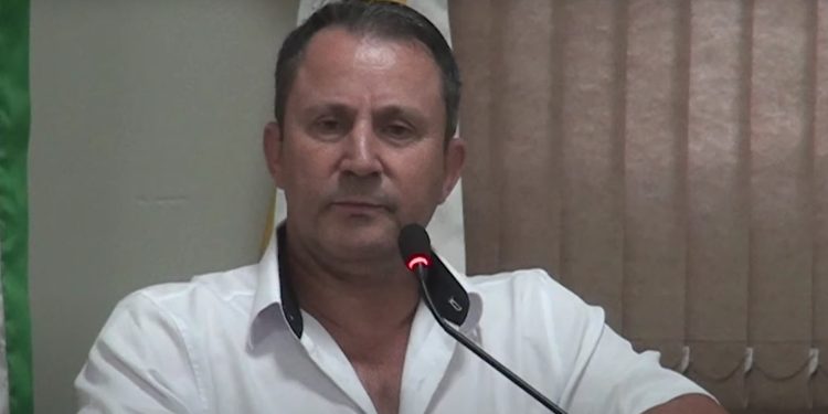 PRESIDENCIA: Vereador Claudinho preside o Legislativo de Pinhal em 2024