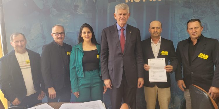 Vereadores realizam viagem a Brasília