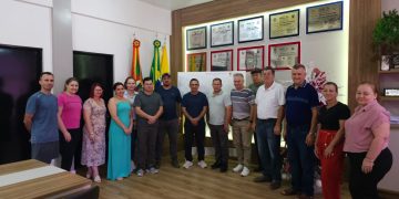 Presidente do Legislativo assume como prefeito em exercício em Pinhal