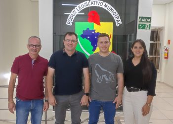 Poder Legislativo Municipal de Pinhal realiza a última sessão ordinária do ano e elege a nova mesa diretora para 2026